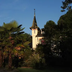 Petit Chateau Francia