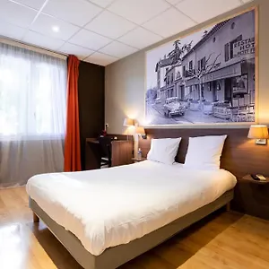  Hotel Logis Et Restaurant La Pause Rn7